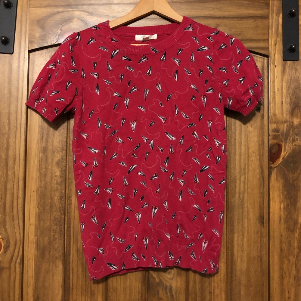 Paper Airplanes Short Sleeve Sweater
